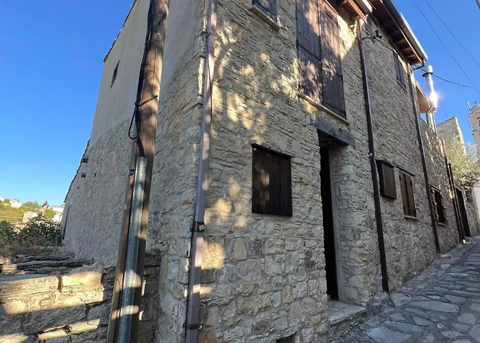 Lofou Maisonette